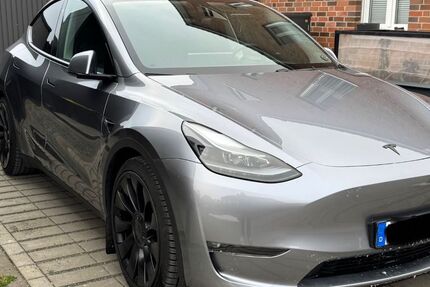 Tesla Model Y 44.000 km 44.500 &euro; Geesthacht 21502