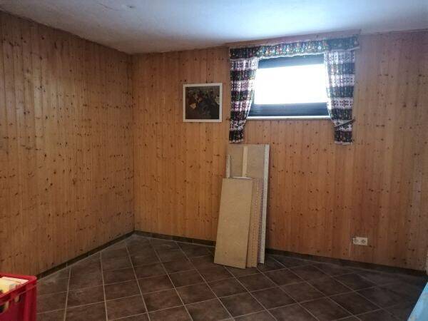 Mehrfamilienhaus, Wohnhaus Weikersheim Laudenbach - 8 Zimmer, 200 m&sup2;, 159.000&euro; | Angebot:26527303