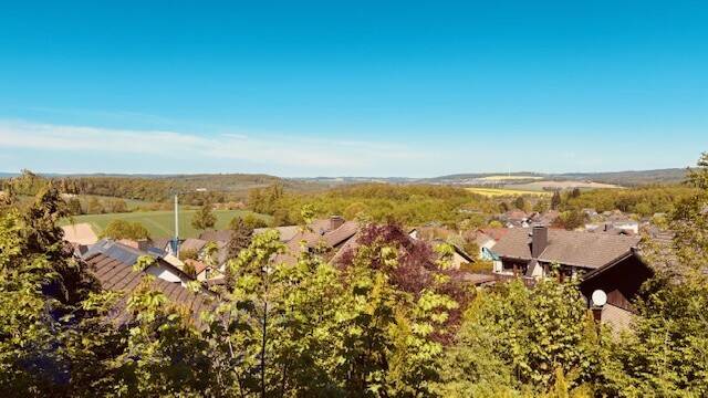 Einfamilienhaus Schieder-Schwalenberg Schieder - 7 Zimmer, 210 m&sup2;, 299.000&euro; | Angebot:26515725