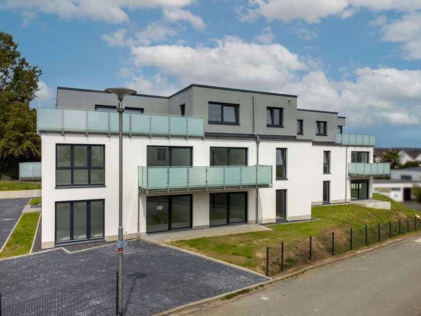 Wohnung zum Mieten in Solms 1.020 € 92.18 m²