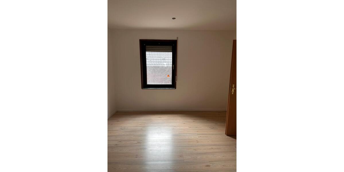 Erdgeschoßwohnung Mülheim an der Ruhr Linksruhr - 4 Zimmer, 99 m&sup2;, 715&euro; | Angebot:24361868