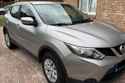 Nissan Qashqai 152.045 km 8.100 &euro; Kiel 24145