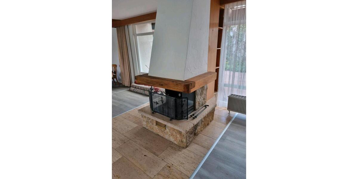 Erdgeschoßwohnung Höchberg - 5.5 Zimmer, 175 m&sup2;, 1.850&euro; | Angebot:26236110