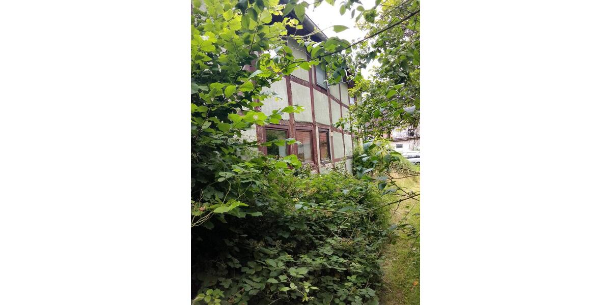 Einfamilienhaus Emmerthal - 8 Zimmer, 140 m&sup2;, 90.000&euro; | Angebot:27085822