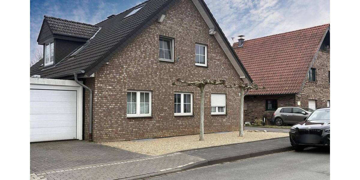 Etagenwohnung Moers Kapellen-Mitte - 3 Zimmer, 110 m&sup2;, 299.000&euro; | Angebot:26092484