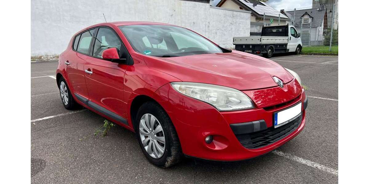 Renault Megane 137.000 km 3.399 &euro; Bad Camberg 65520
