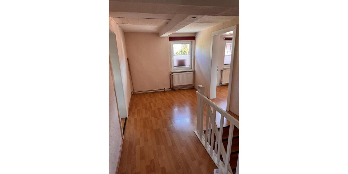 Mehrfamilienhaus, Wohnhaus Wolfenbüttel Ahlum - 12 Zimmer, 256 m&sup2;, 315.000&euro; | Angebot:27025400