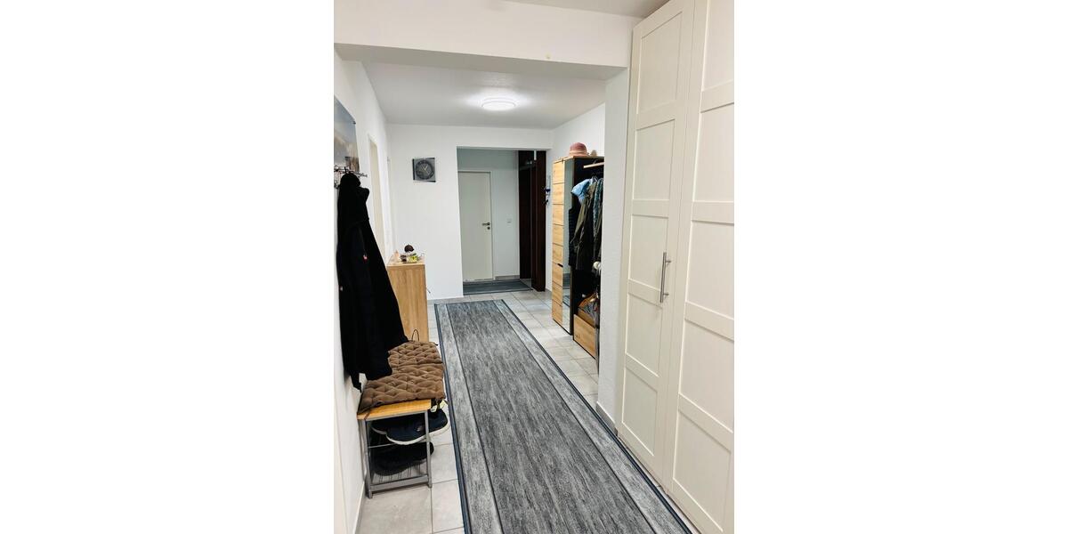 Etagenwohnung Lehre - 3 Zimmer, 108 m&sup2;, 850&euro; | Angebot:26338147