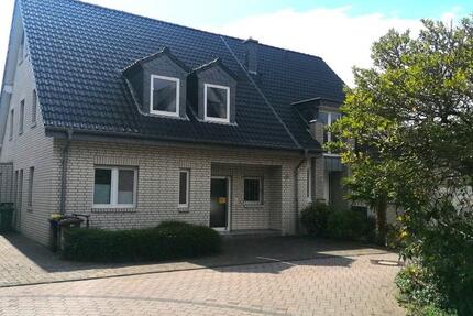 Helle DHH in Forstwald Laschenhütte, top Lage 6 zimmer