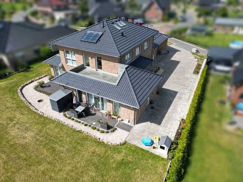 Haus zum Kaufen in Harsefeld 1.280.000 € 253.19 m²