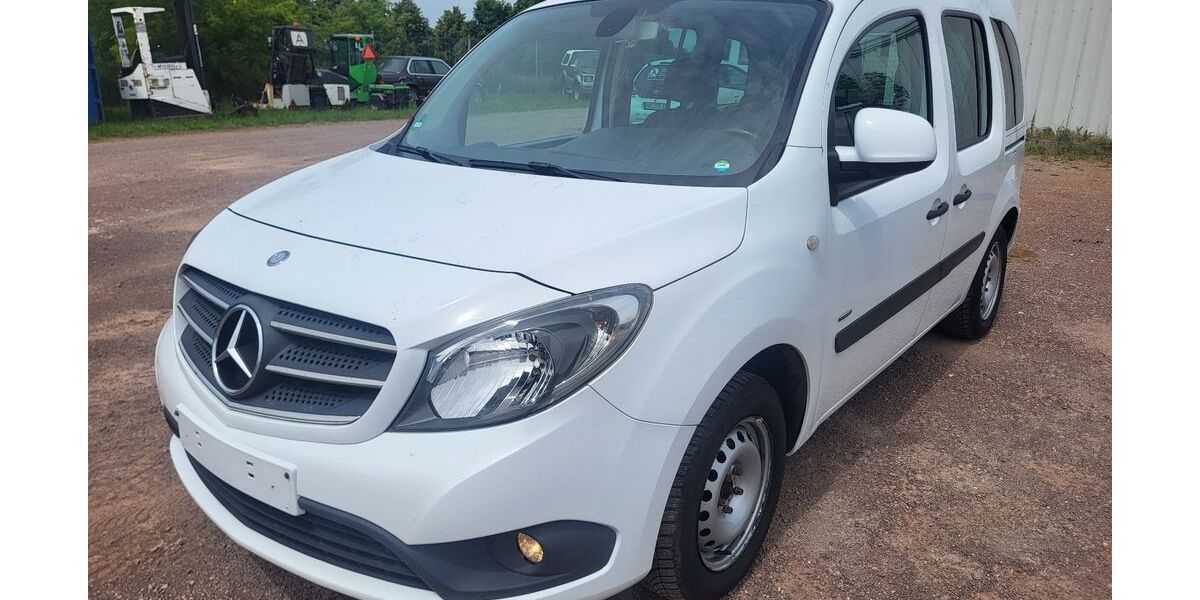 Mercedes-Benz Citan 182.500 km 8.211 &euro; Dieskau 06184