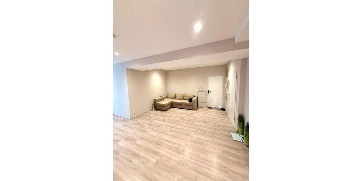 Etagenwohnung Bad Hersfeld - 7 Zimmer, 140 m&sup2;, 300.000&euro; | Angebot:25991426
