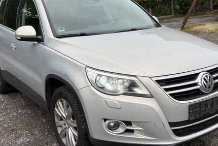 VW Tiguan 236.524 km 5.700 € Herford 32049