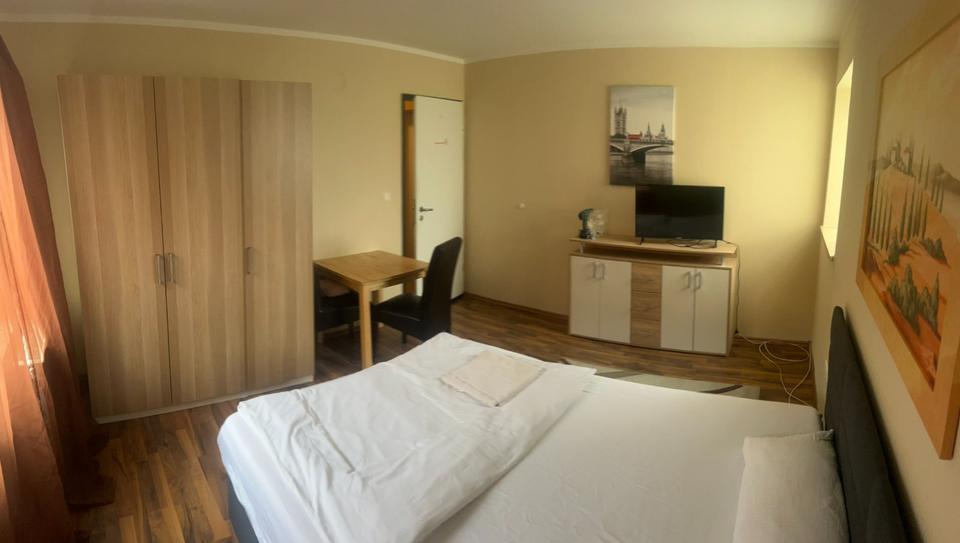 Wohnen auf Zeit Pöttmes - 3 Zimmer, 8 m&sup2;, 10&euro; | Angebot:24753125