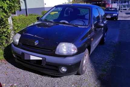 Renault Clio 122.280 km 1.750 &euro; Solingen 42651