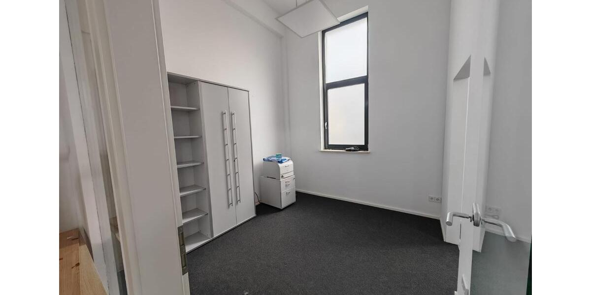 Gewerbeobjekt Paderborn Neuenbeken - 1.000&euro; | Angebot:26536187