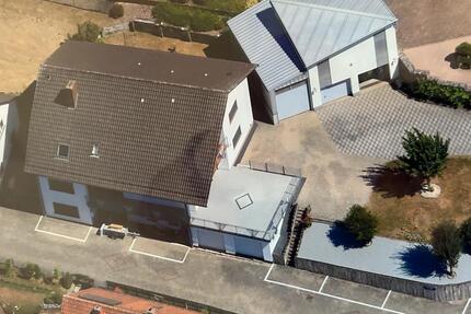Haus Pfeffelbach - 10 Zimmer, 330 m&sup2;, 600.000&euro; | Angebot:27103252