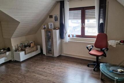 Attraktive 4-Zimmer-Dachgeschosswohnung in Remchingen-Singen 4 zimmer