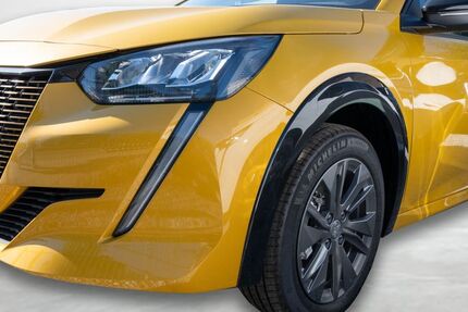 Peugeot 208 13.794 km 18.485 &euro; Gelsenkirchen 45881