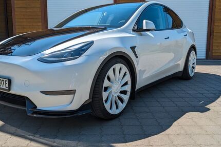 Tesla Model Y 70.000 km 33.900 &euro; Raisdorf 24223