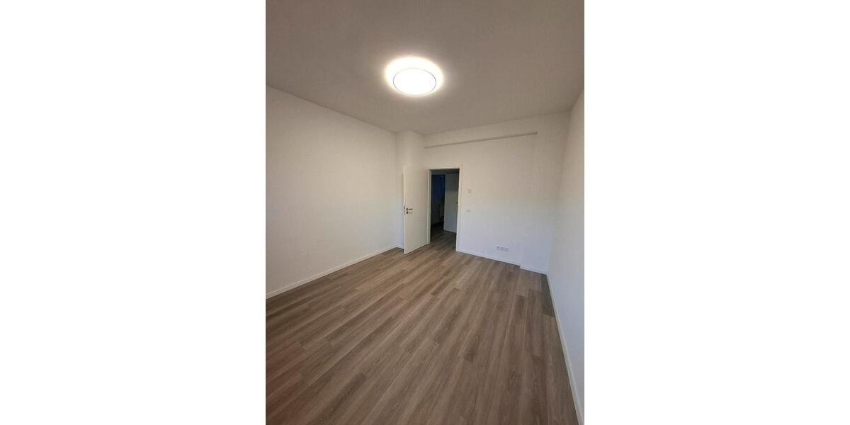 Etagenwohnung Kürnach - 4 Zimmer, 97 m&sup2;, 1.400&euro; | Angebot:26267700