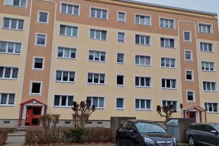 Wohnung Kirchberg - 4 Zimmer, 77 m&sup2;, 430&euro; | Angebot:26193253