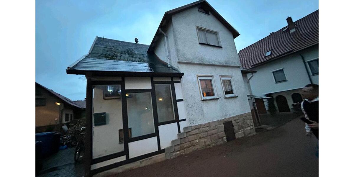 Einfamilienhaus Schmalkalden - 6 Zimmer, 100 m&sup2;, 122.000&euro; | Angebot:26712990