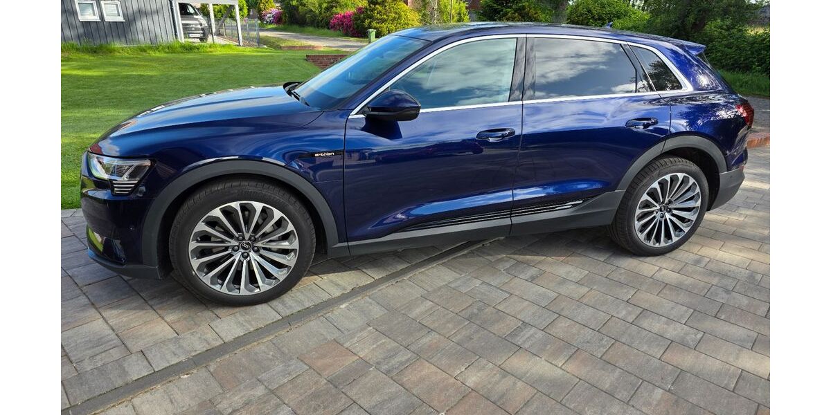 Audi e-tron 34.900 km 29.400 &euro; Berumbur 26524