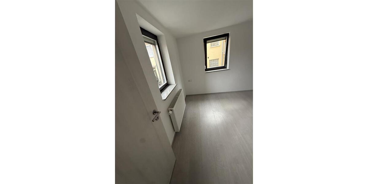 Erdgeschoßwohnung Villingen-Schwenningen Schwenningen - 2 Zimmer, 65 m&sup2;, 700&euro; | Angebot:26293151