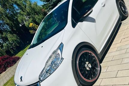Peugeot 208 84.200 km 6.000 &euro; Riedlingen 88499