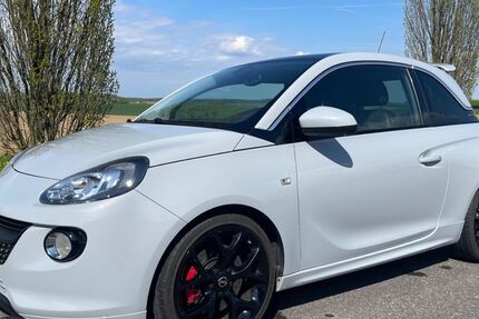 Opel Adam 81.166 km 11.999 &euro; Langenbrettach 74243