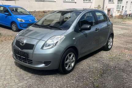 Toyota Yaris 89.740 km 3.990 € Schwarzenberg 08340