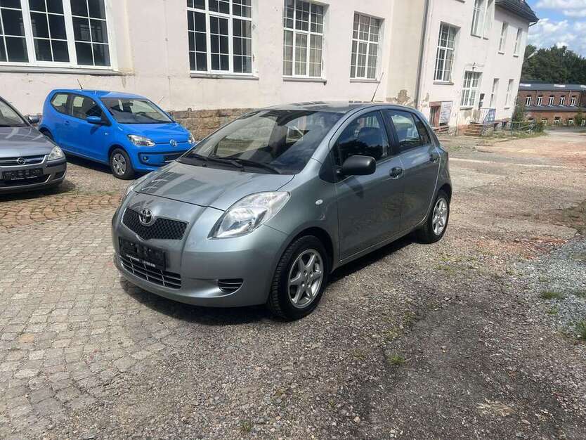 Toyota Yaris 89.740 km 3.990 € Schwarzenberg 08340