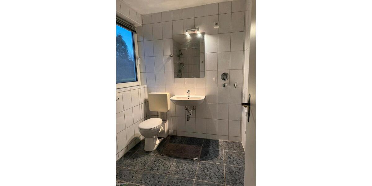 Etagenwohnung Wallerfangen - 3 Zimmer, 85 m&sup2;, 800&euro; | Angebot:25570435