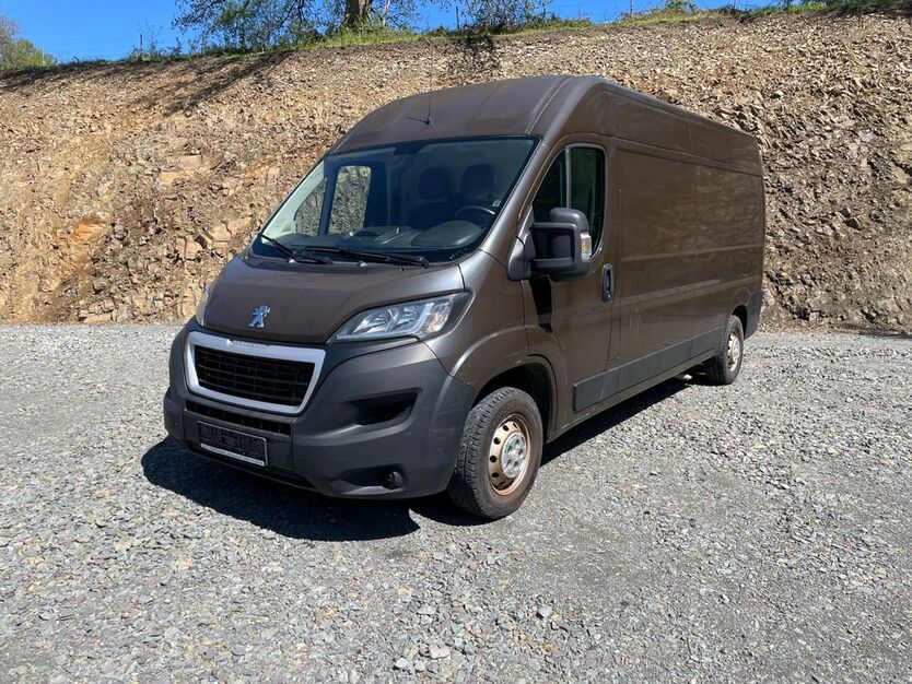 Peugeot Boxer 199.000 km 8.999 € Gummersbach 51645