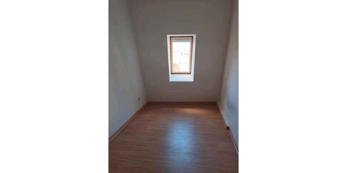 Etagenwohnung Zittau - 3 Zimmer, 88 m&sup2;, 388&euro; | Angebot:26382743