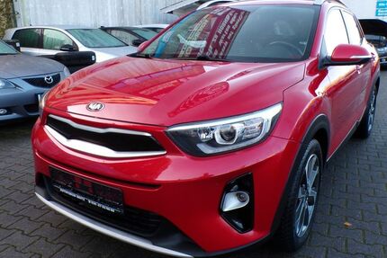 Kia Stonic 79.000 km 12.990 € Berlin 12347