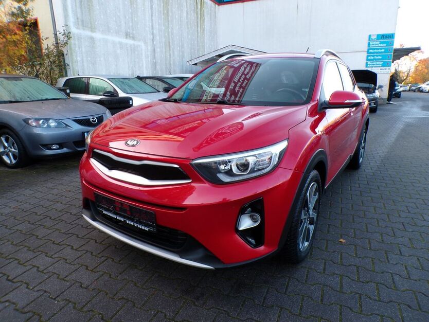 Kia Stonic 79.000 km 12.990 € Berlin 12347