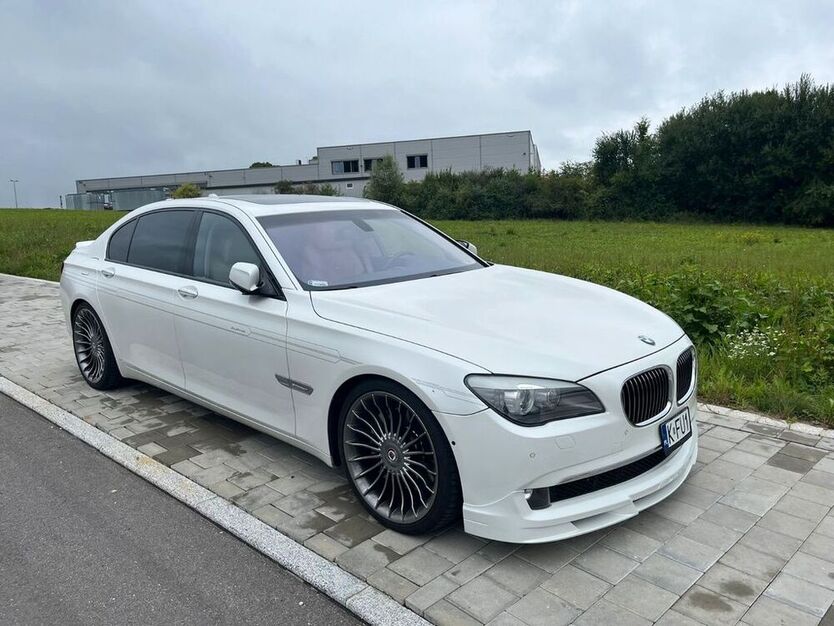 B7