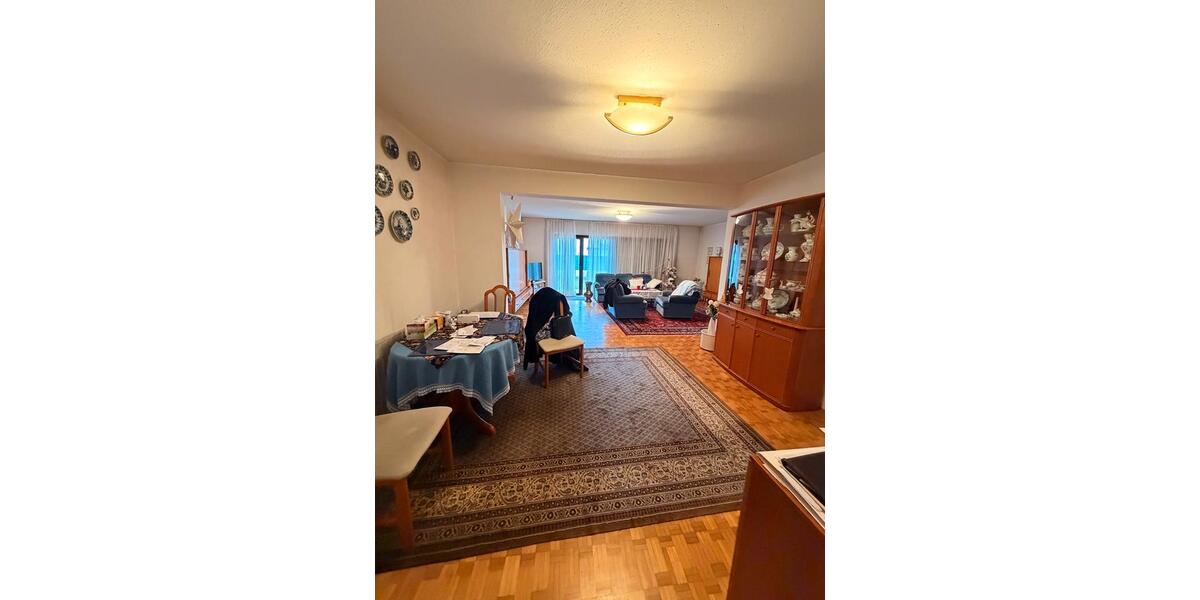 Reihenhaus Mannheim - 4 Zimmer, 244 m&sup2;, 2.200&euro; | Angebot:24962974