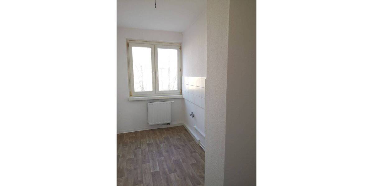 Etagenwohnung Döbeln Sörmitz - 2 Zimmer, 49 m&sup2;, 259&euro; | Angebot:26627732