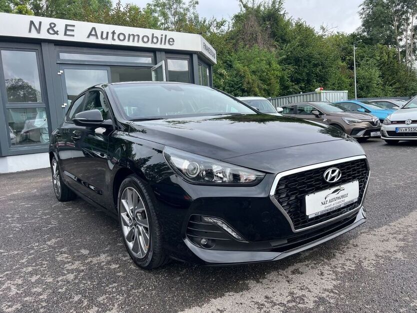 i30