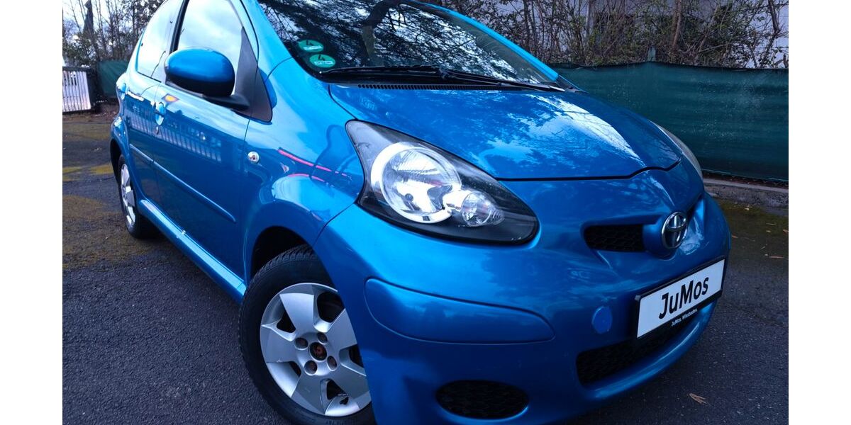 Toyota Aygo (X) 141.973 km 2.600 &euro; Wiesbaden 55252
