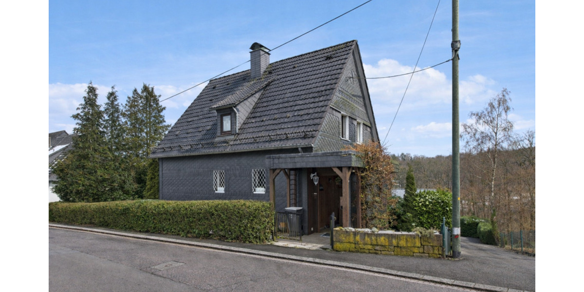 Einfamilienhaus Siegen Gosenbach - 4 Zimmer, 127 m&sup2;, 229.000&euro; | Angebot:25390890