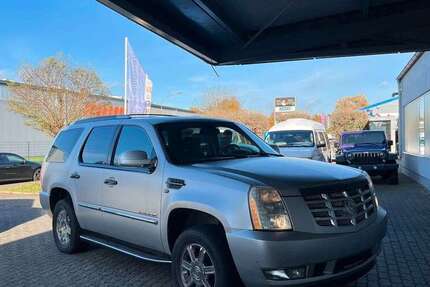 Cadillac Escalade 163.700 km 6.900 &euro; Barmstedt 25355