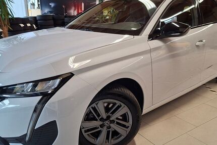 Peugeot 308 18.900 km 22.990 € Hainichen 09661