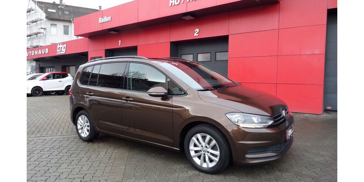 VW Touran 140.064 km 15.550 &euro; Ludwigshafen am Rhein 67059