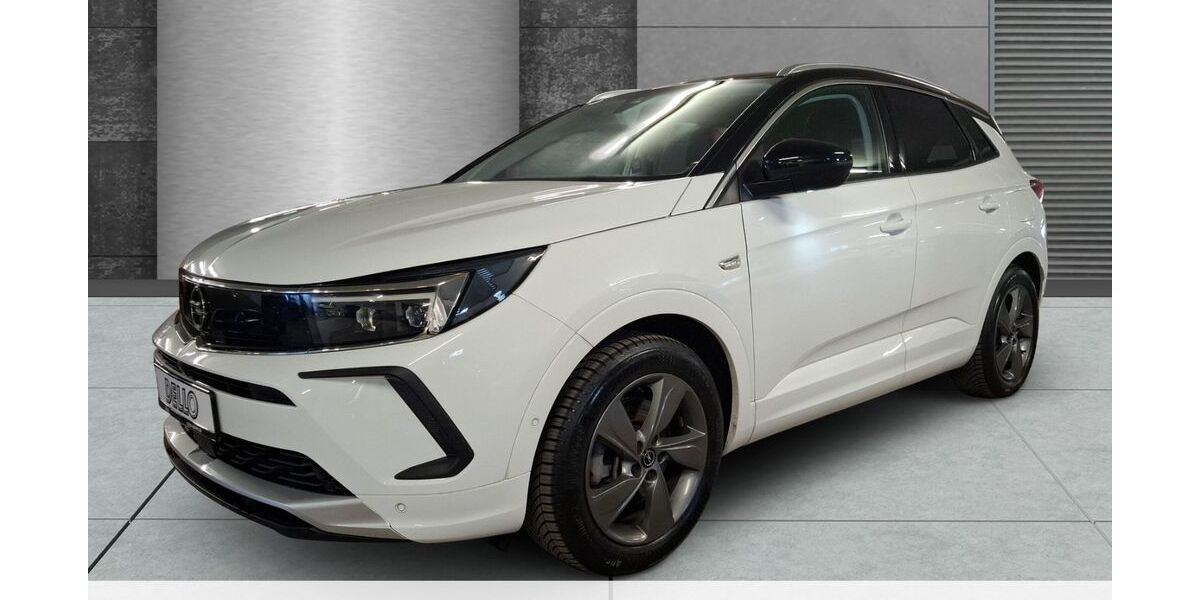 Opel Grandland (X) 61.954 km 22.940 &euro; Hamburg 22047