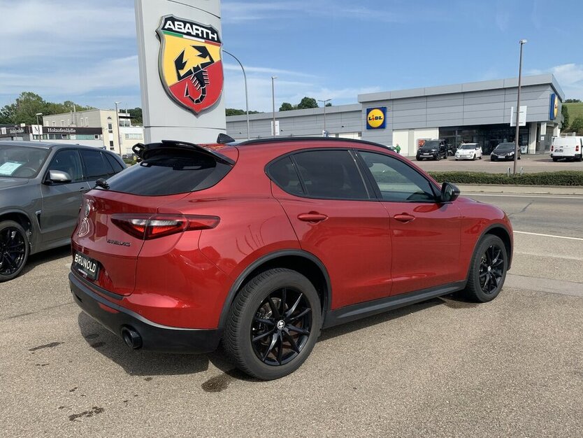Alfa Romeo Stelvio 2.2 B-Tech Q4 Automatik Leder NAVI 89.984 km 29.900 € Backnang, 71522