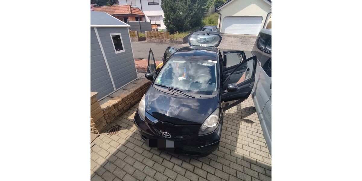 Toyota Aygo (X) 207.500 km 1.111 &euro; Gersfeld 36129
